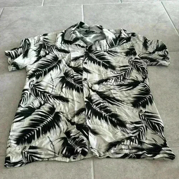 Feather Print Shirt - Picture 1 of 3